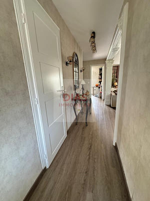 Maison - 95 m² - 1 pièce