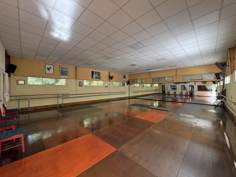 Local commercial - 340 m² - 5 pièces