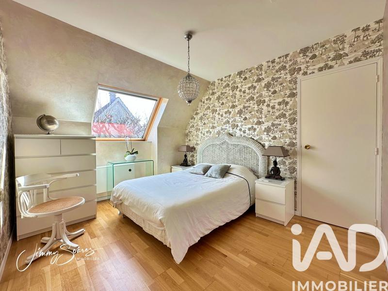 Maison - 170 m² - 6 pièces