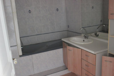 Appartement - 82 m² - 4 pièces