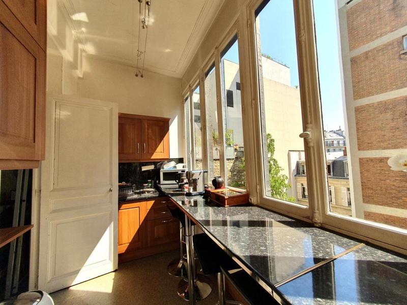 Bureau - 300 m² - 10 pièces