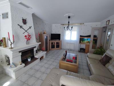 Maison - 162 m² - 6 pièces