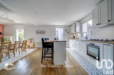 Maison - 136 m² - 6 pièces