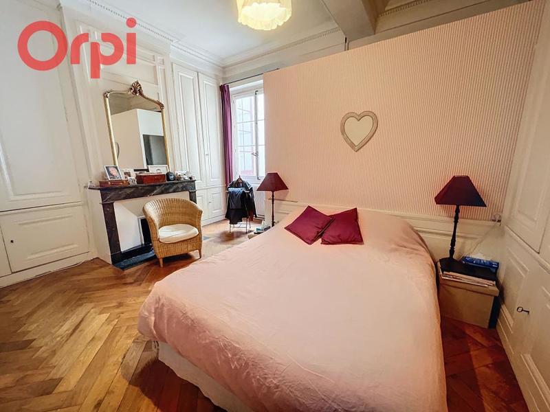 Appartement - 134 m² - 4 pièces