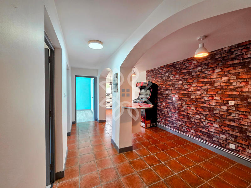 Maison - 111 m² - 4 pièces