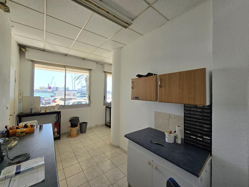 Local d'activités - 31 m² - 2 pièces