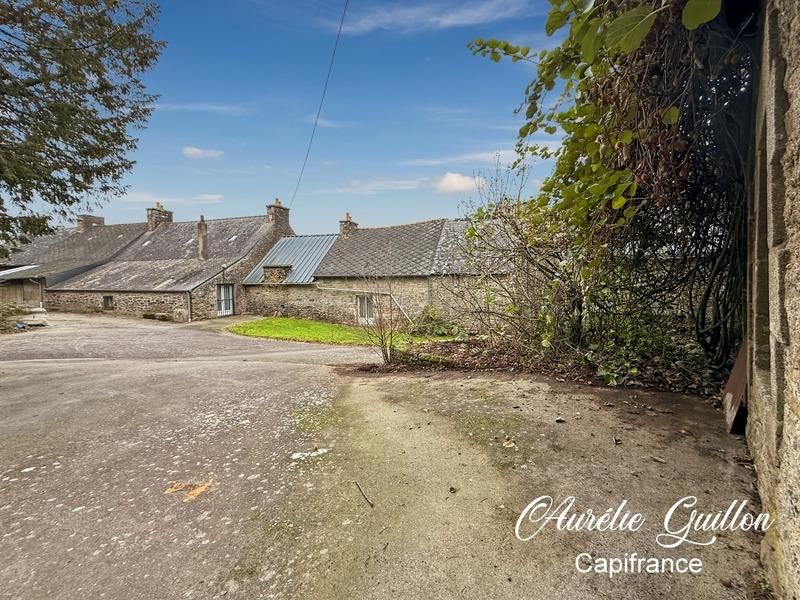 Maison - 250 m² - 15 pièces