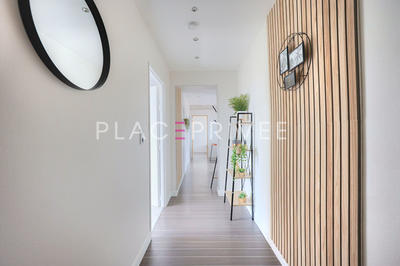 Appartement - 94 m² - 5 pièces