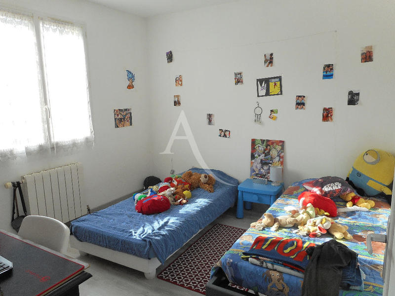 Maison - 93 m² - 5 pièces