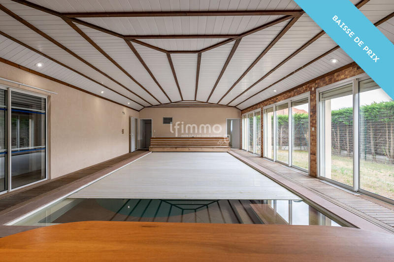 Villa - 500 m² - 12 pièces