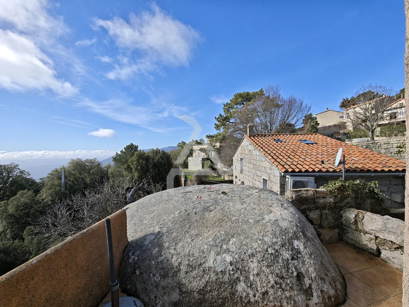 Maison de village - 134 m² - 8 pièces