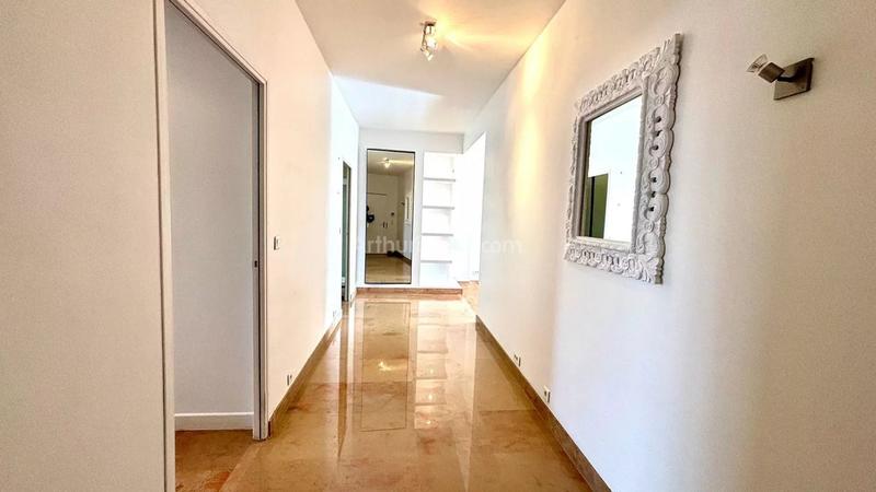 Appartement - 78 m² - 2 pièces