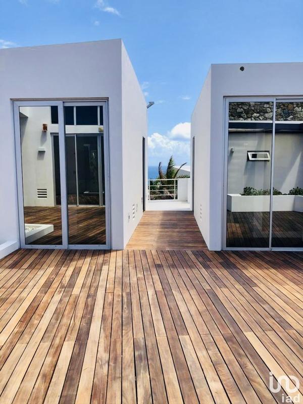 Maison - 200 m² - 5 pièces