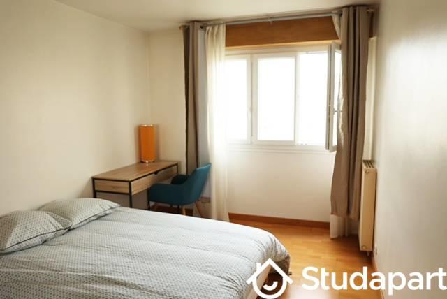 Chambre - 11 m² - 1 pièce