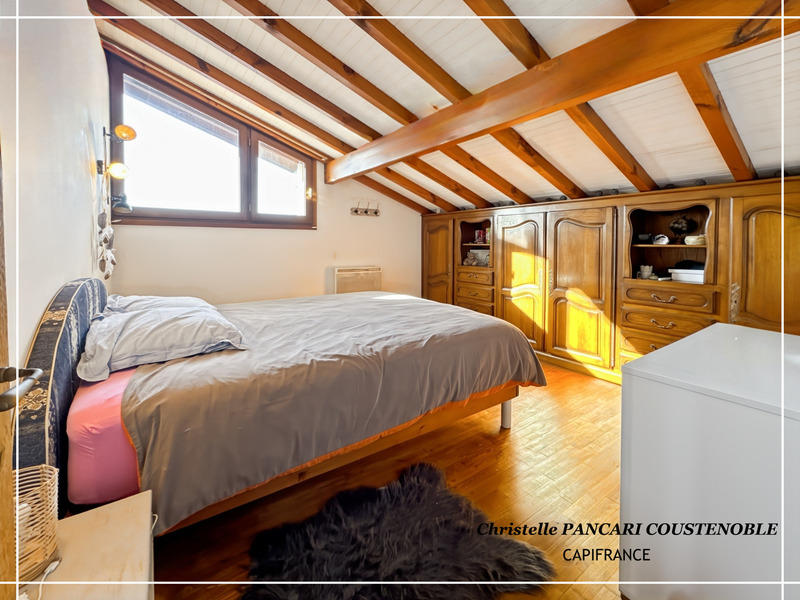 Villa - 204 m² - 6 pièces