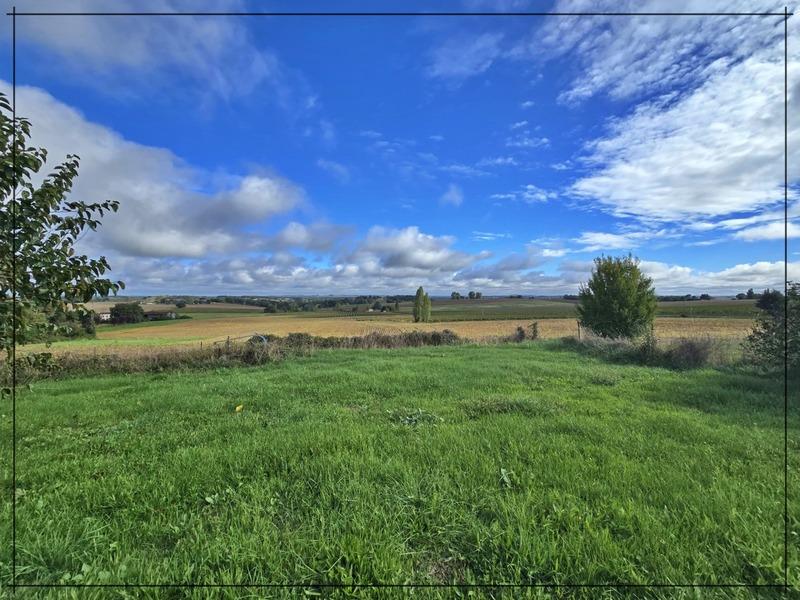 Propriété - 350 m² - 9 pièces