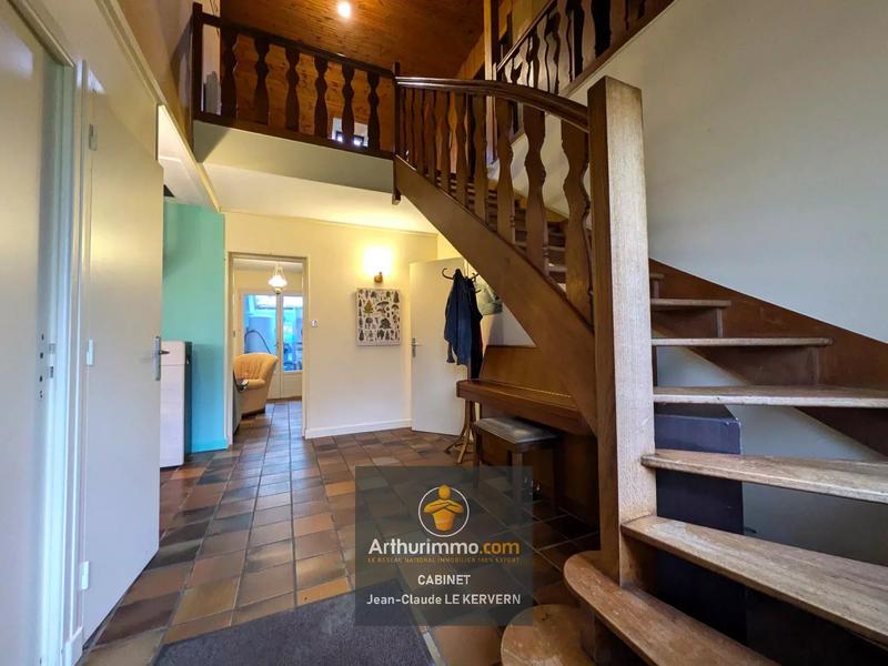 Maison - 168 m² - 9 pièces