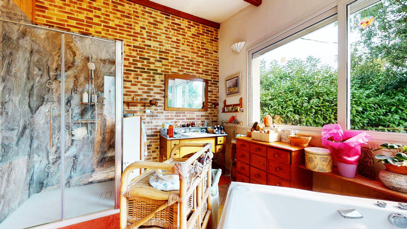 Viager - Maison - 202 m² - 7 pièces