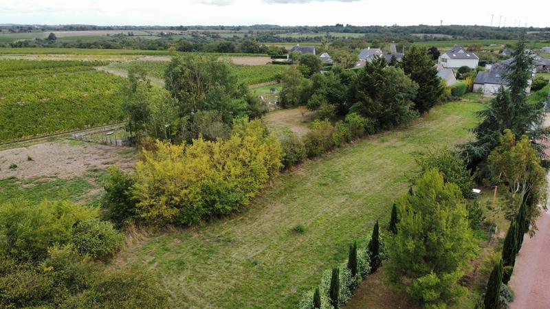 Terrain constructible - 1 521 m²