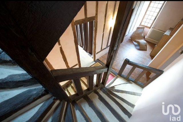 Maison - 280 m² - 7 pièces