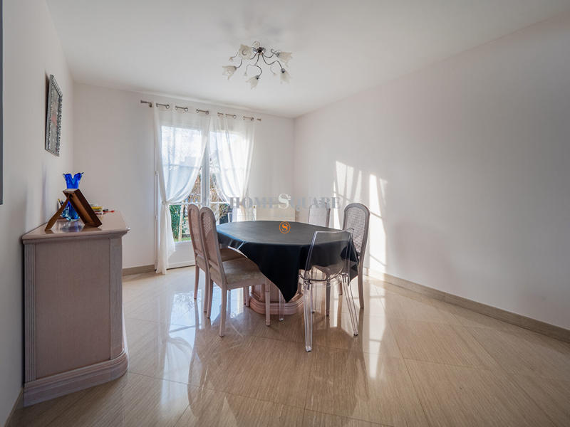 Maison - 162 m² - 6 pièces