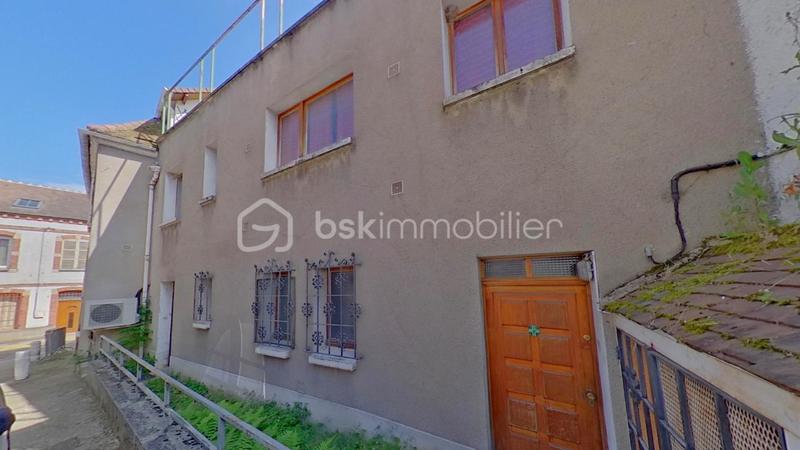 Immeuble - 303 m² - 9 pièces