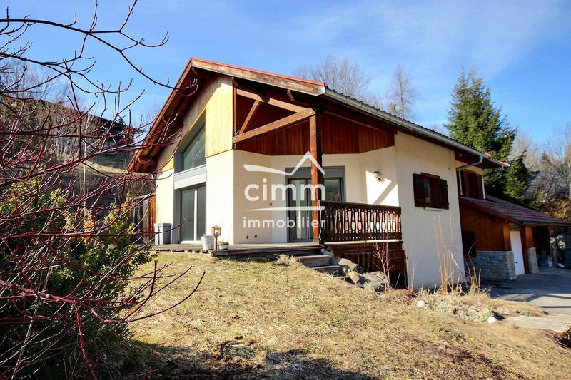 Maison - 163 m² - 5 pièces