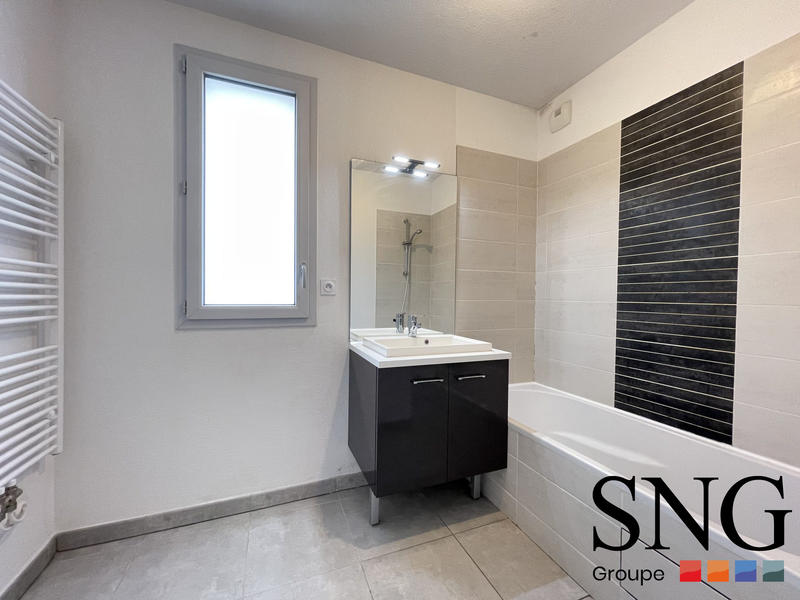 Appartement - 85 m² - 4 pièces