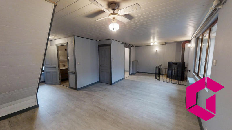 Maison - 152 m² - 6 pièces