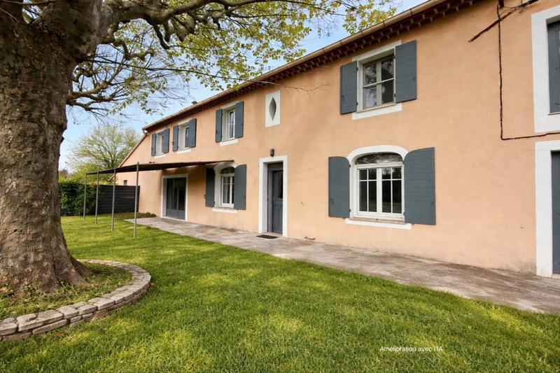 Maison - 200 m² - 6 pièces