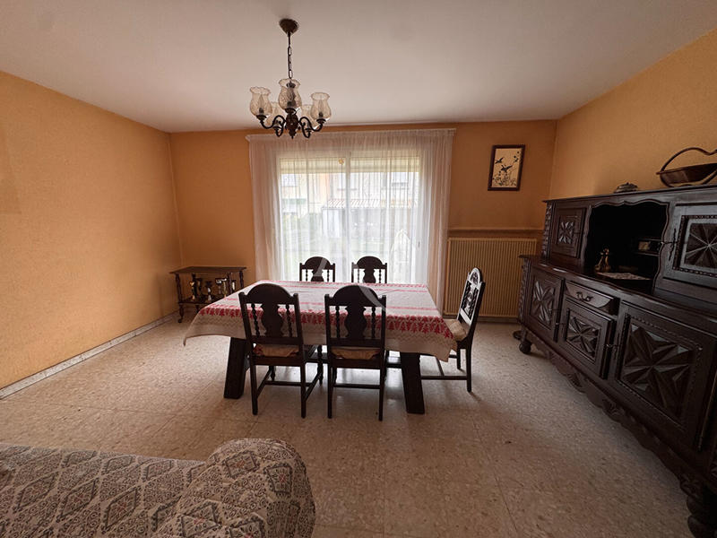 Maison - 90 m² - 5 pièces