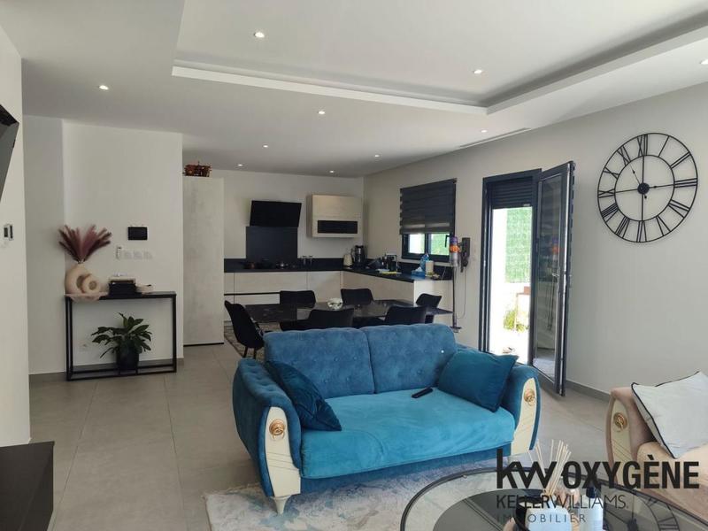 Maison - 120 m² - 4 pièces