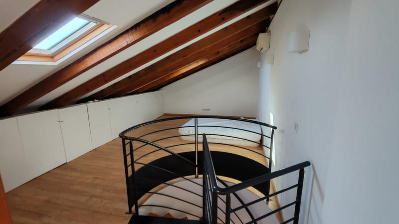 Appartement - 99 m² - 4 pièces