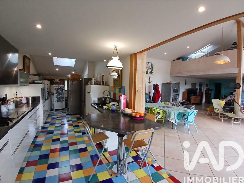 Maison de maîtres - 232 m² - 7 pièces