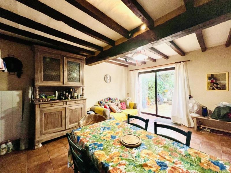 Propriété - 250 m² - 10 pièces