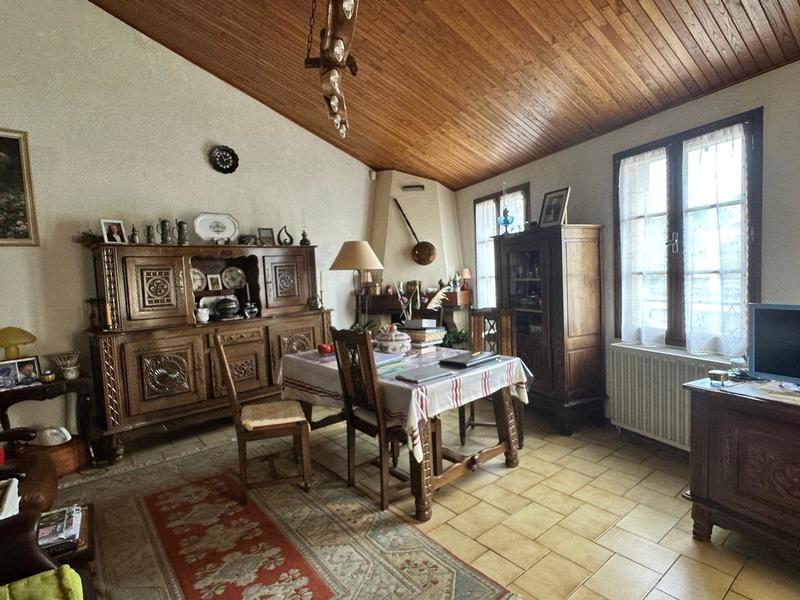 Maison - 102 m² - 4 pièces