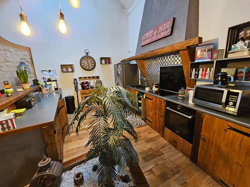 Maison - 169 m² - 6 pièces