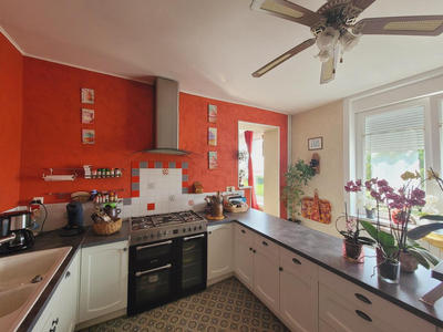 Maison - 209 m² - 8 pièces