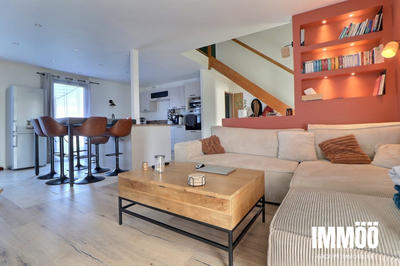 Maison traditionnelle - 115 m² - 6 pièces