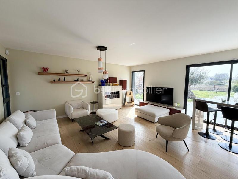 Villa - 273 m² - 6 pièces