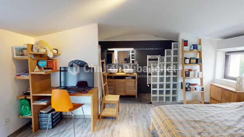 Corps de ferme - 213 m² - 7 pièces