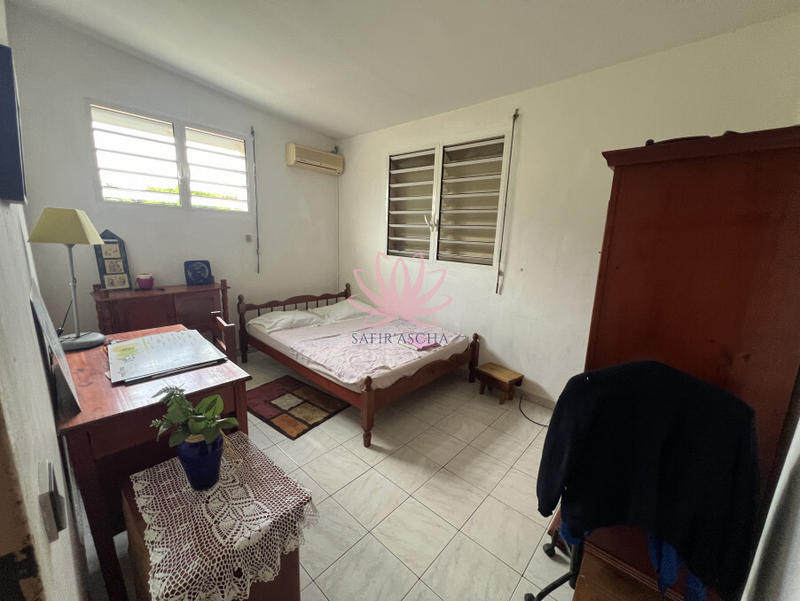 Maison - 252 m² - 5 pièces