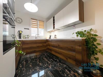 Appartement - 91 m² - 5 pièces