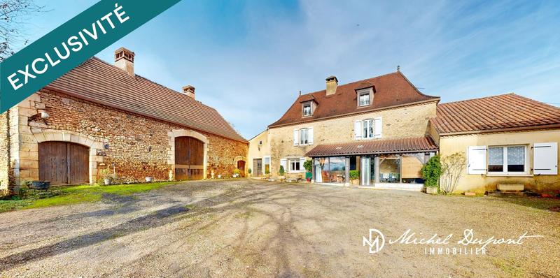 Maison - 196 m² - 8 pièces