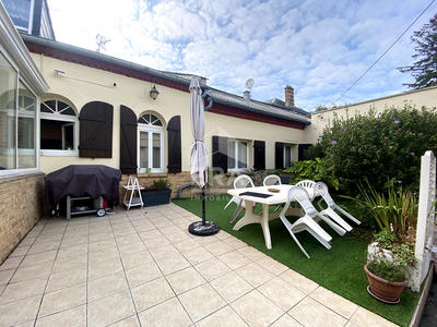 Maison - 137 m² - 6 pièces