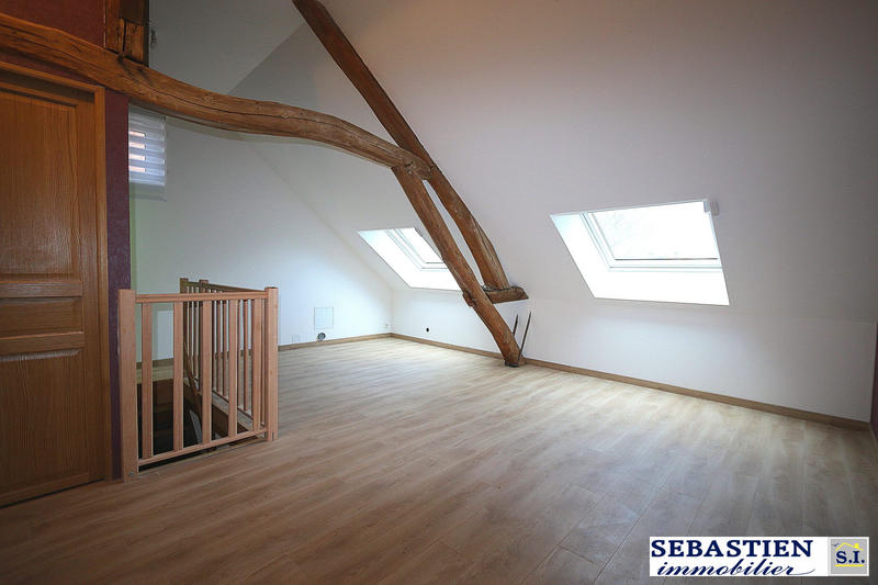 Maison - 122 m² - 8 pièces