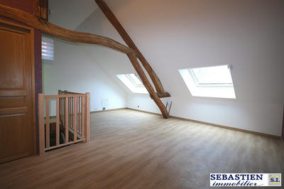 Maison - 122 m² - 8 pièces