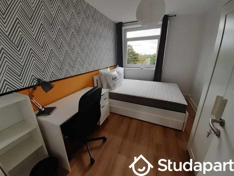 Chambre - 9 m² - 1 pièce