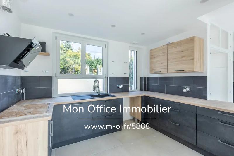 Maison - 110 m² - 4 pièces