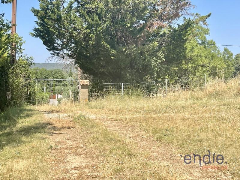 Terrain constructible - 1 730 m²